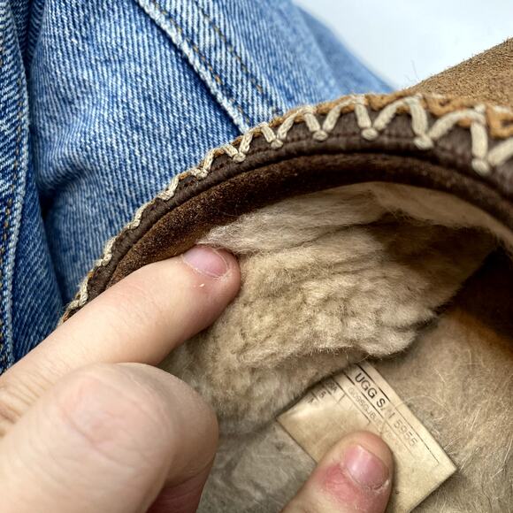 Ugg Tasman Sherpa Lined Slippers - Picture 7 of 8